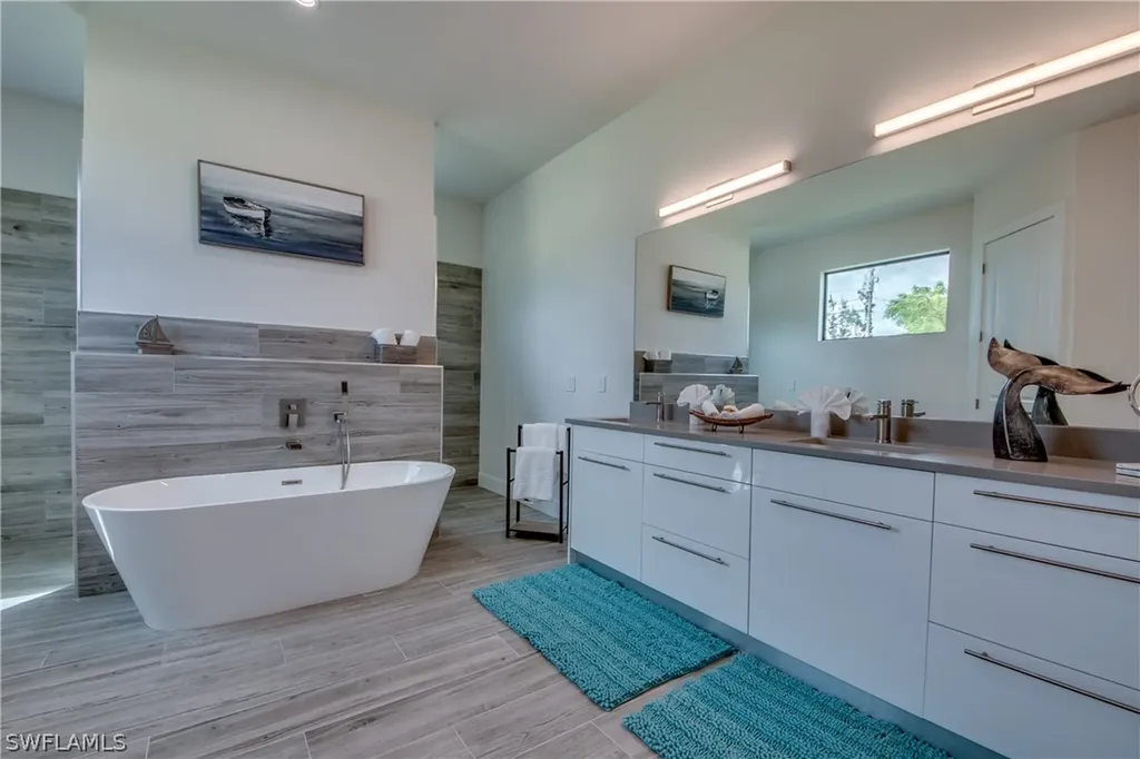 124 SW 16th Place Cape Coral FL 33991