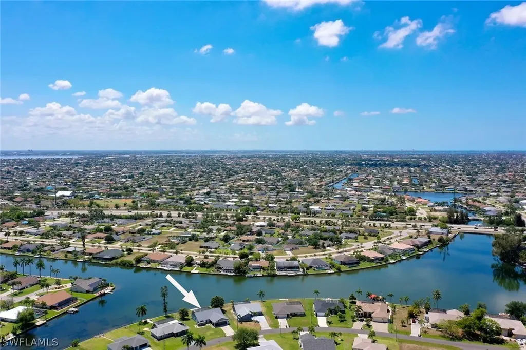 522 SE 24th Street Cape Coral FL 33990