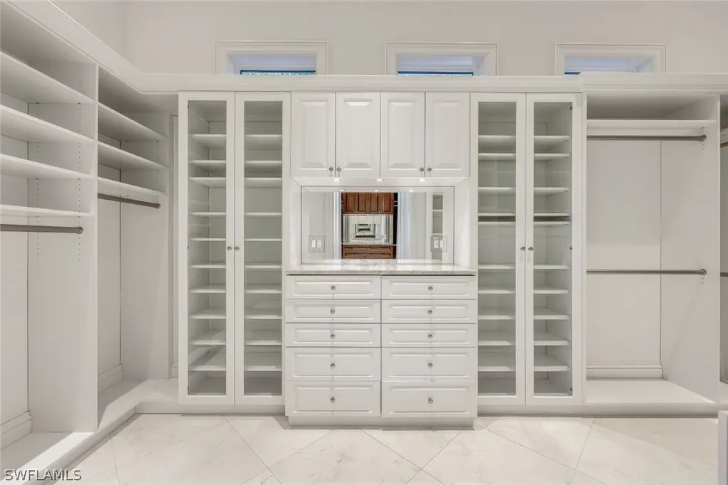 970 Aqua Circle Naples FL 34102