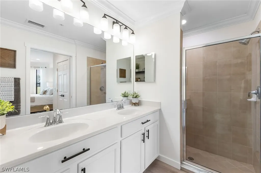 10068 Siesta Bay Drive Naples FL 34120