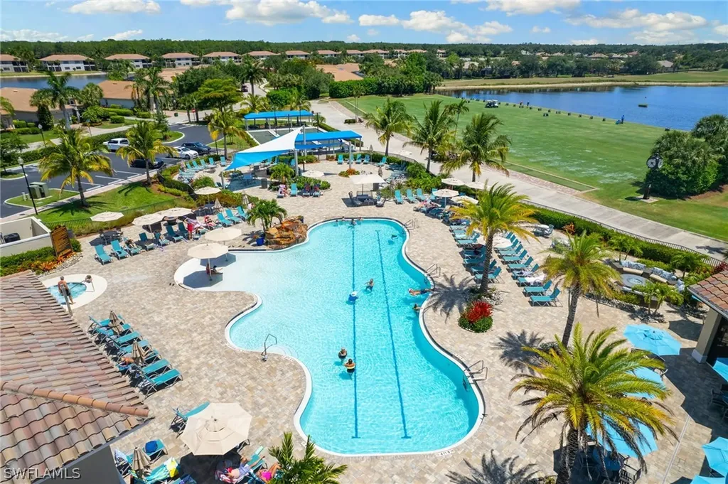 10068 Siesta Bay Drive Naples FL 34120