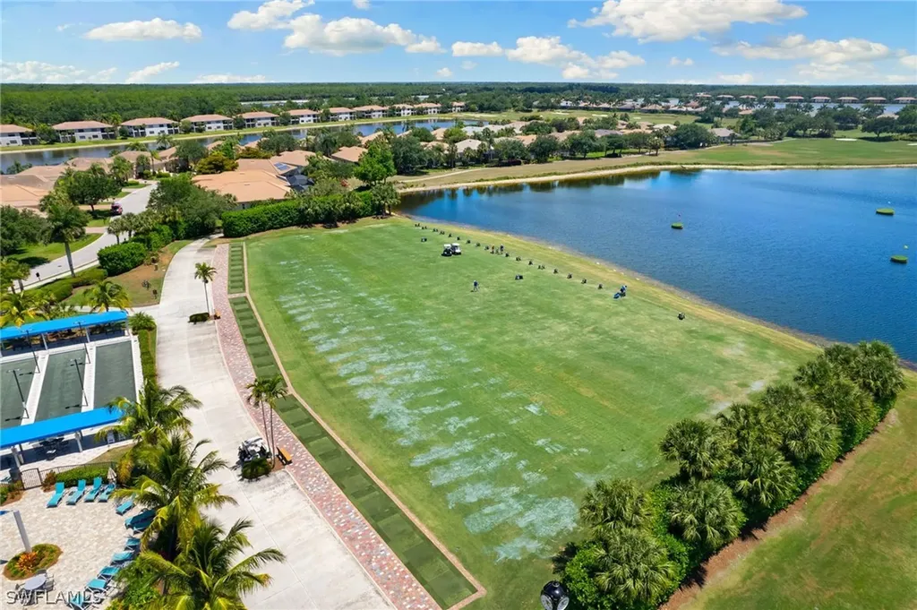 10068 Siesta Bay Drive Naples FL 34120