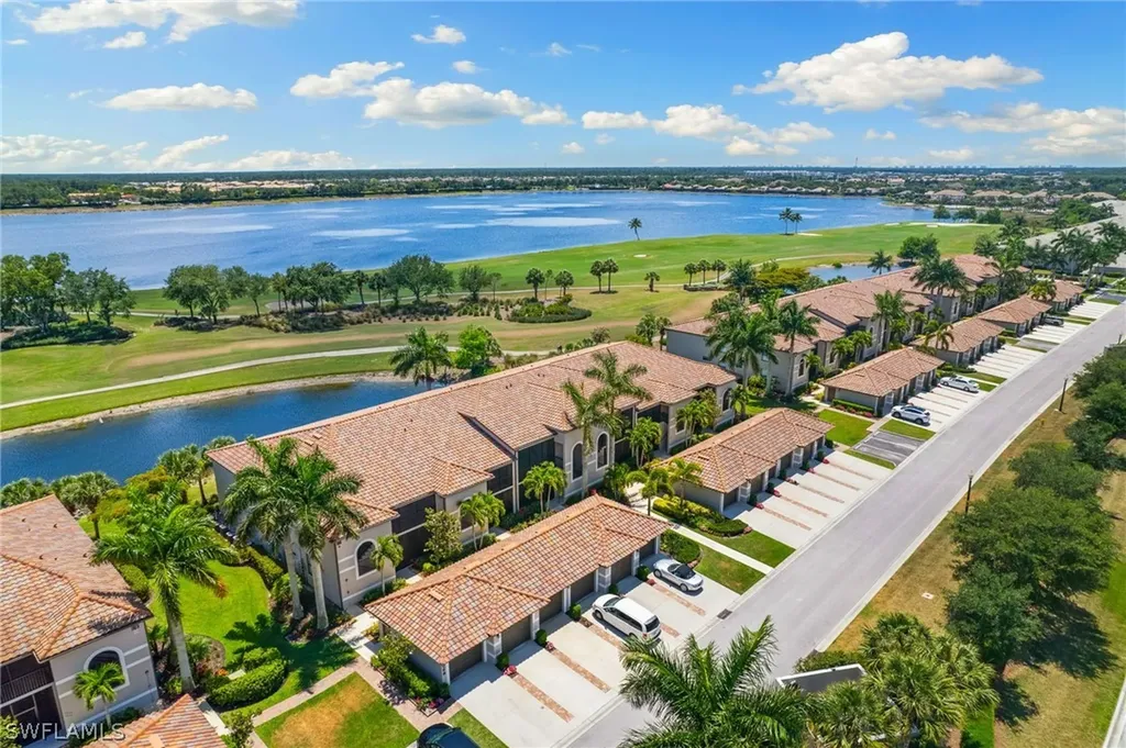 10068 Siesta Bay Drive Naples FL 34120
