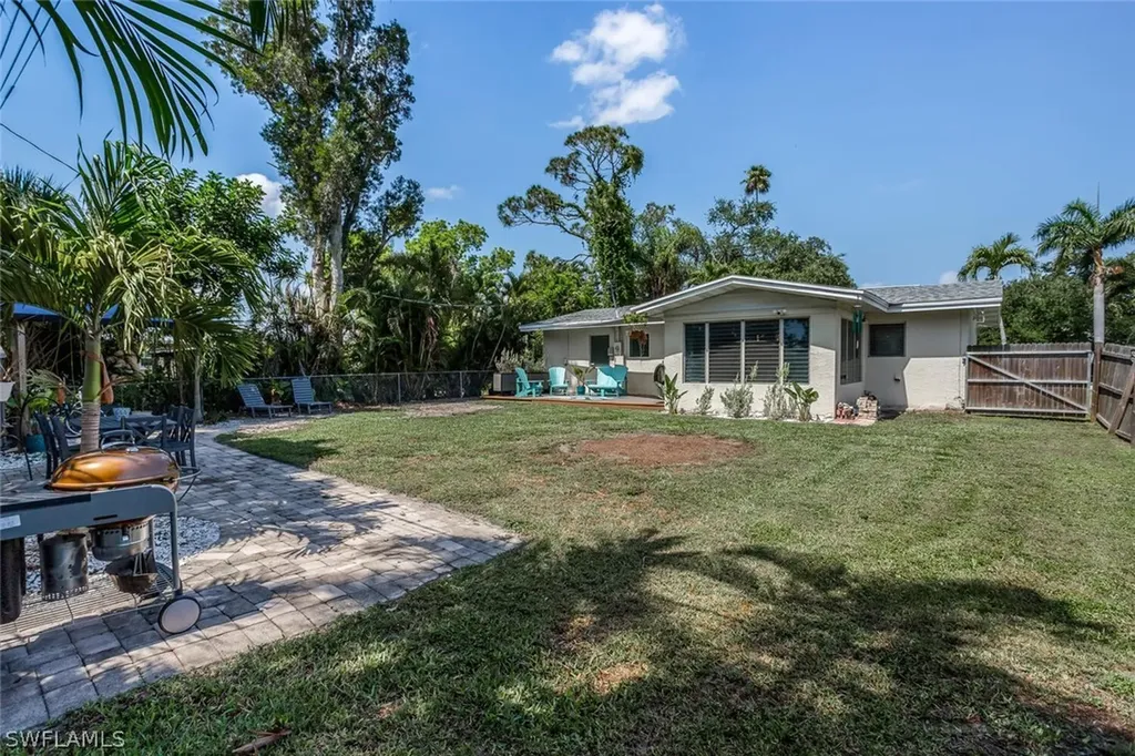 3731 Arlington Street Fort Myers FL 33901
