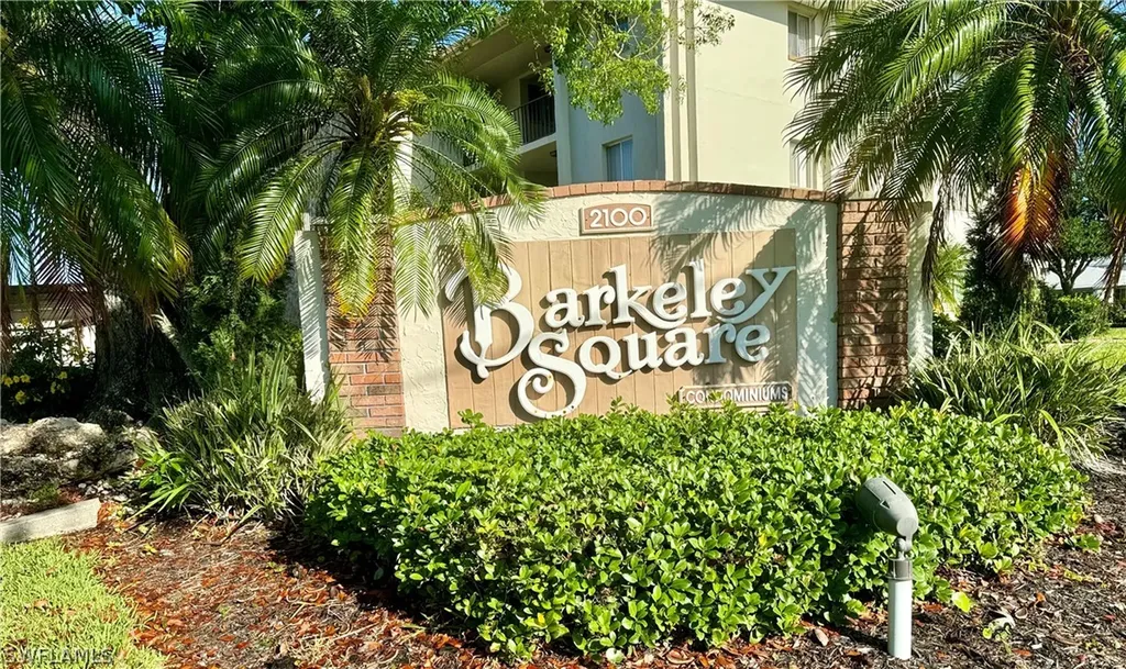 2079 Barkeley Lane Fort Myers FL 33907