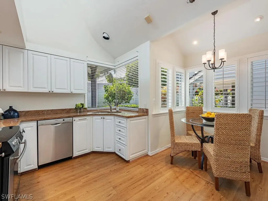 645 Bridgeway Lane Naples FL 34108-2745