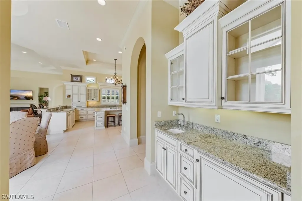 5048 Groveland Terrace Naples FL 34119