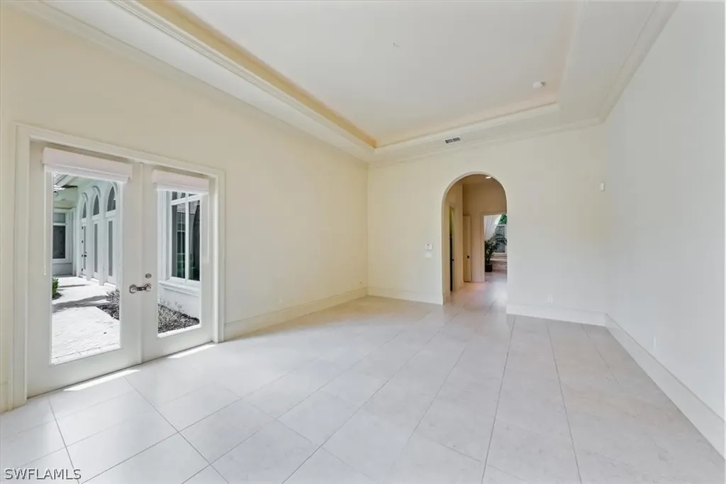 5048 Groveland Terrace Naples FL 34119
