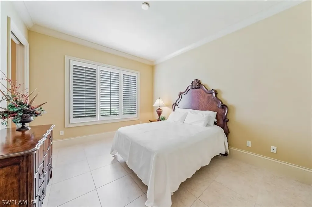 5048 Groveland Terrace Naples FL 34119