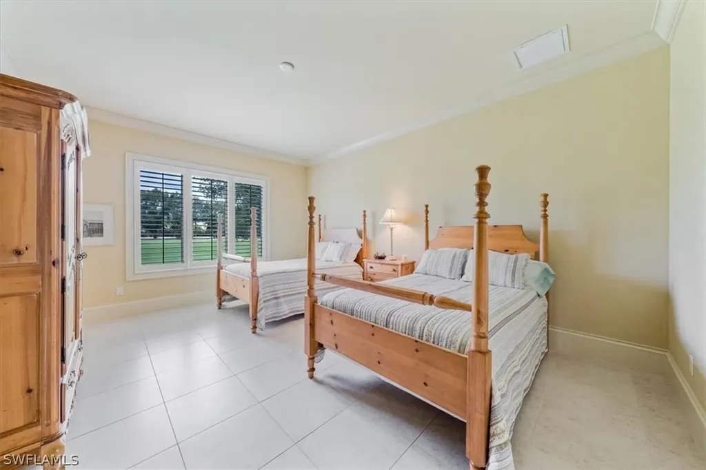 5048 Groveland Terrace Naples FL 34119