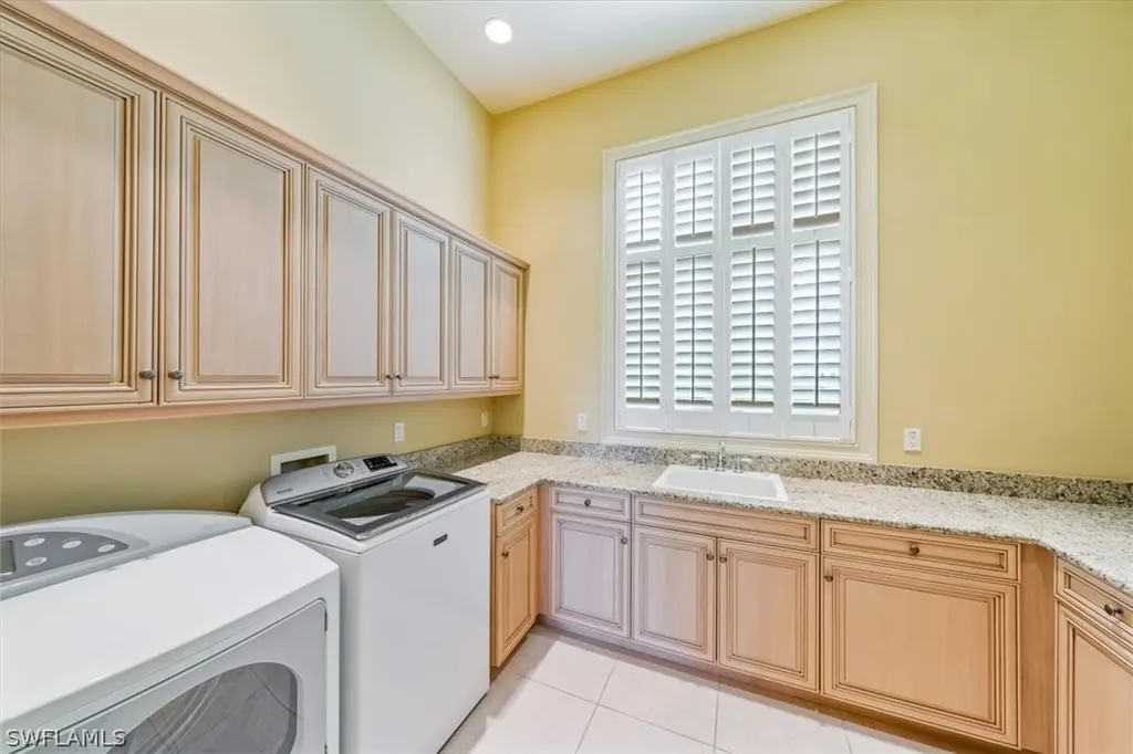 5048 Groveland Terrace Naples FL 34119