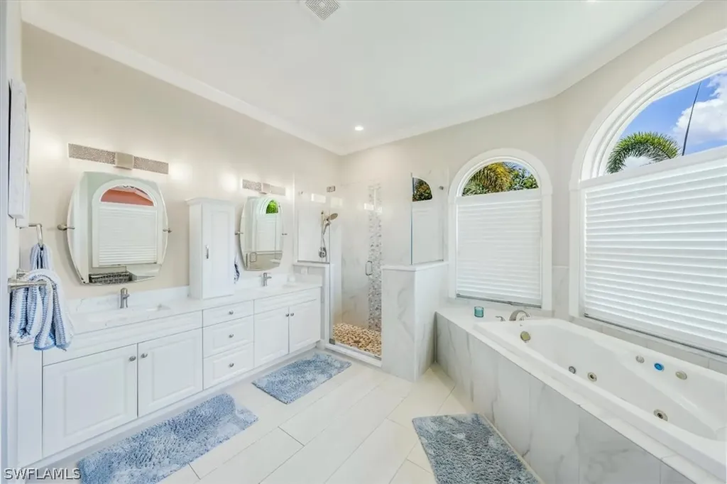 2137 Imperial Circle Naples FL 34110