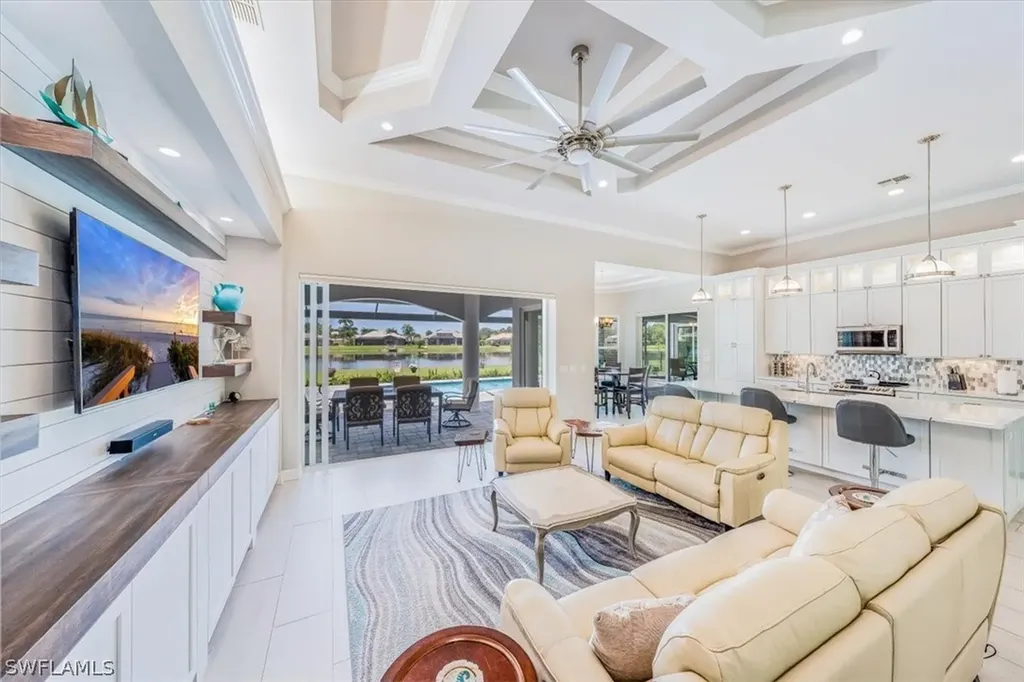 2137 Imperial Circle Naples FL 34110