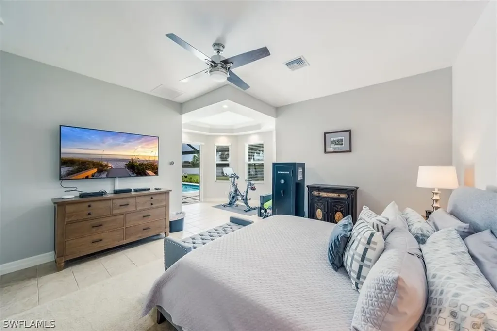 2137 Imperial Circle Naples FL 34110
