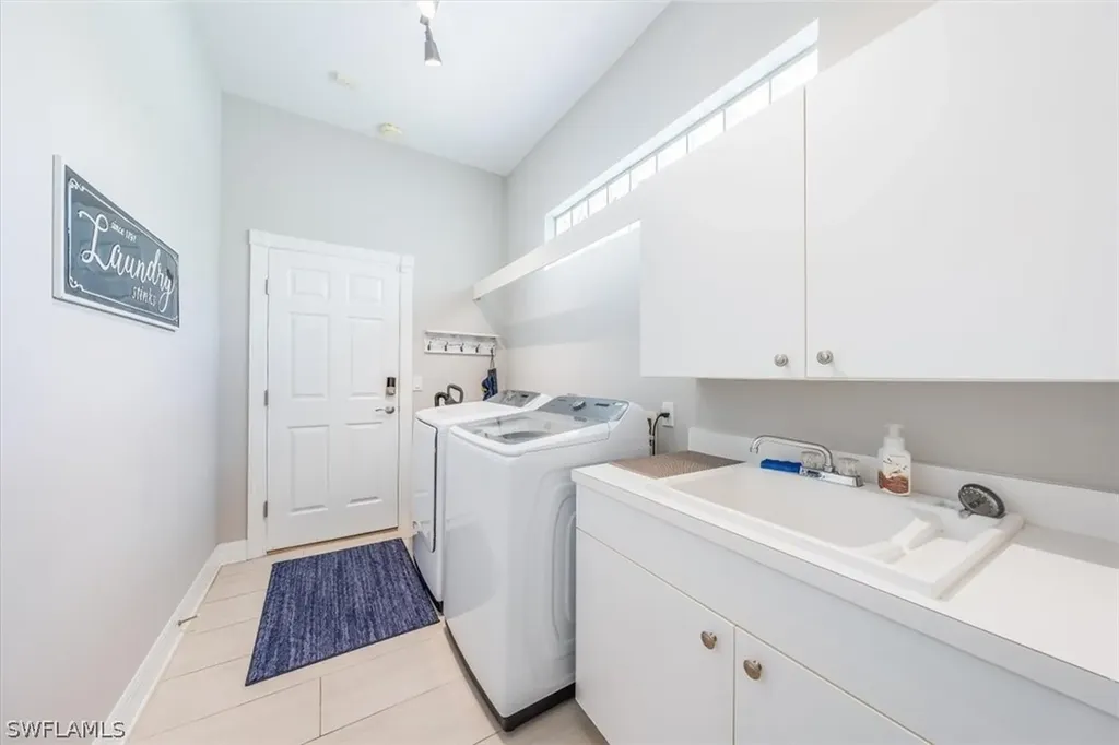 2137 Imperial Circle Naples FL 34110