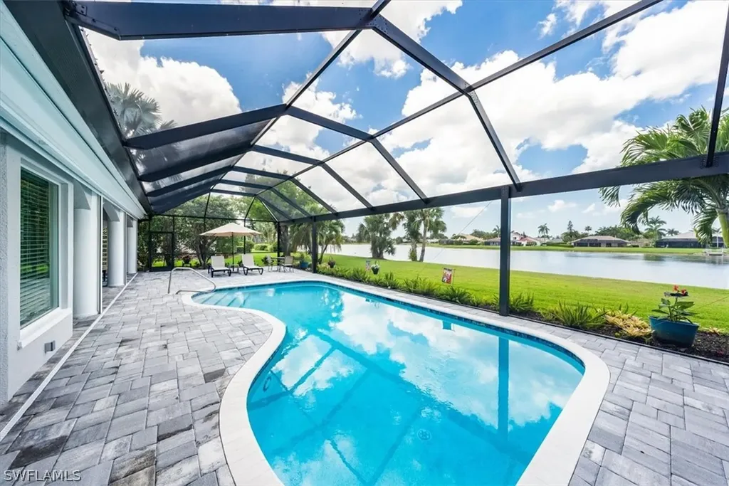 2137 Imperial Circle Naples FL 34110