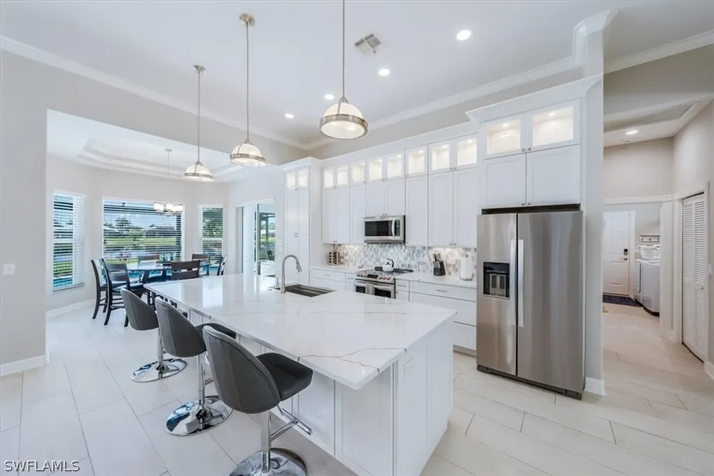2137 Imperial Circle Naples FL 34110