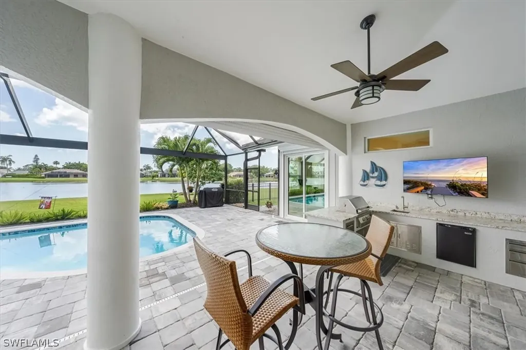 2137 Imperial Circle Naples FL 34110
