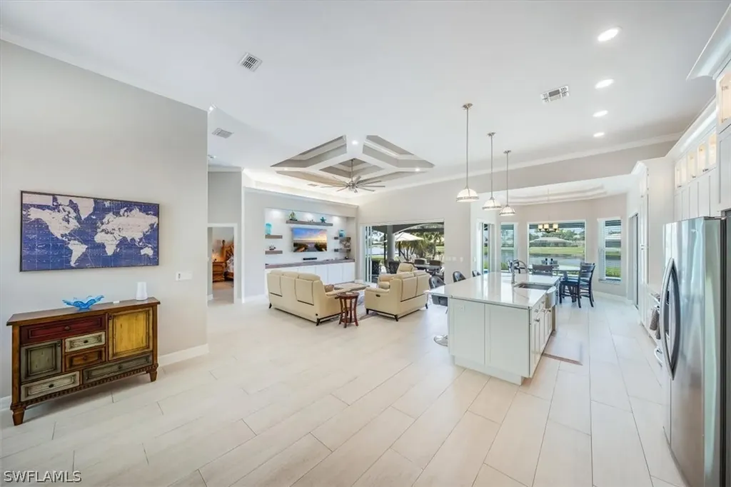 2137 Imperial Circle Naples FL 34110