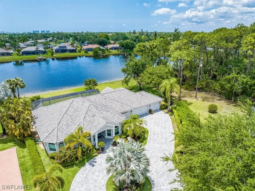 2137 Imperial Circle Naples FL 34110