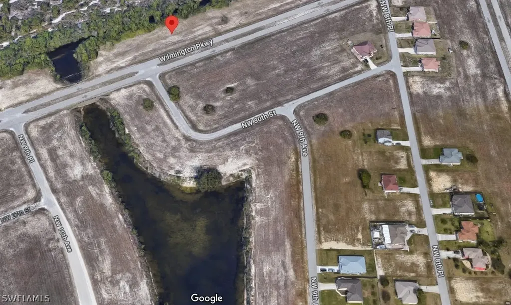 907 Wilmington Parkway Cape Coral FL 33993