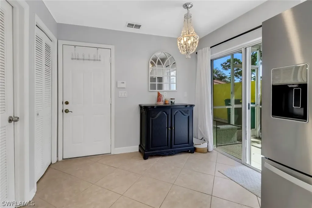 1145 Jardin Drive Naples FL 34104