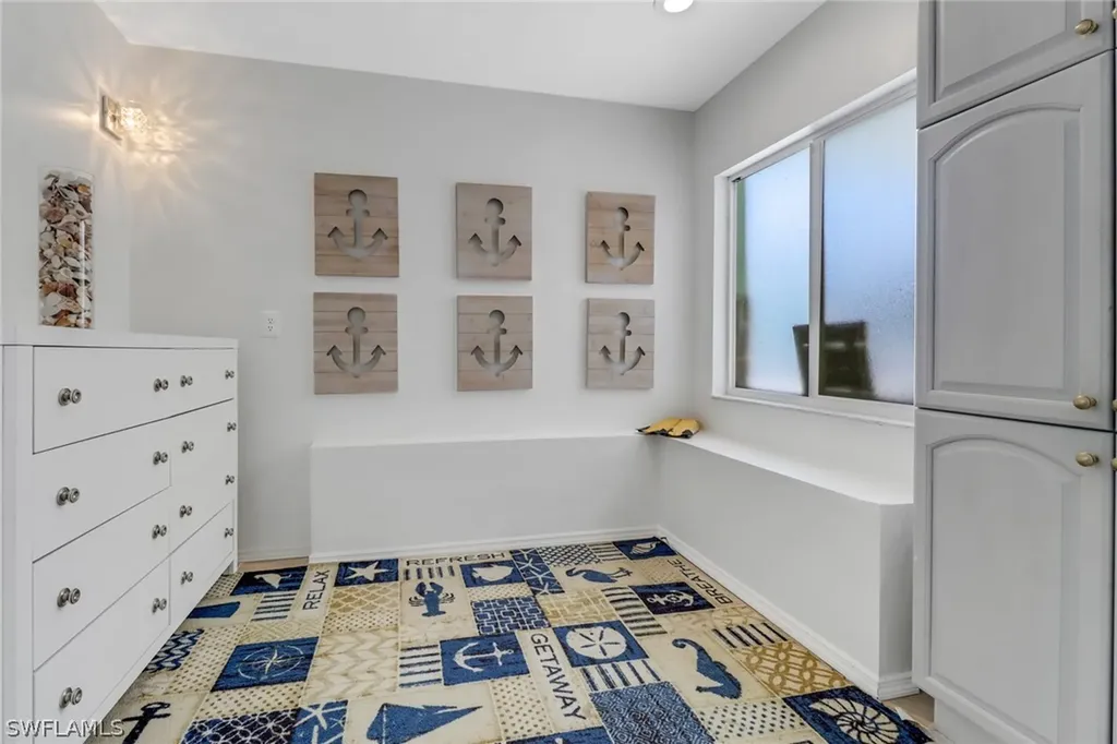 1145 Jardin Drive Naples FL 34104