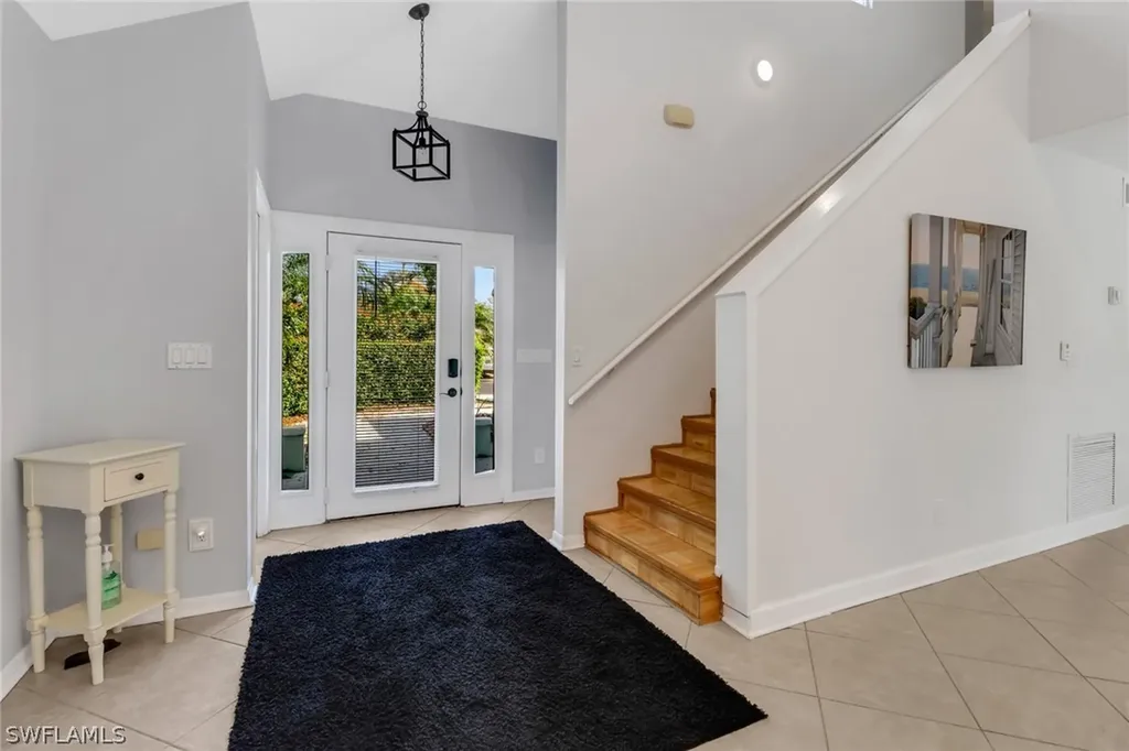 1145 Jardin Drive Naples FL 34104