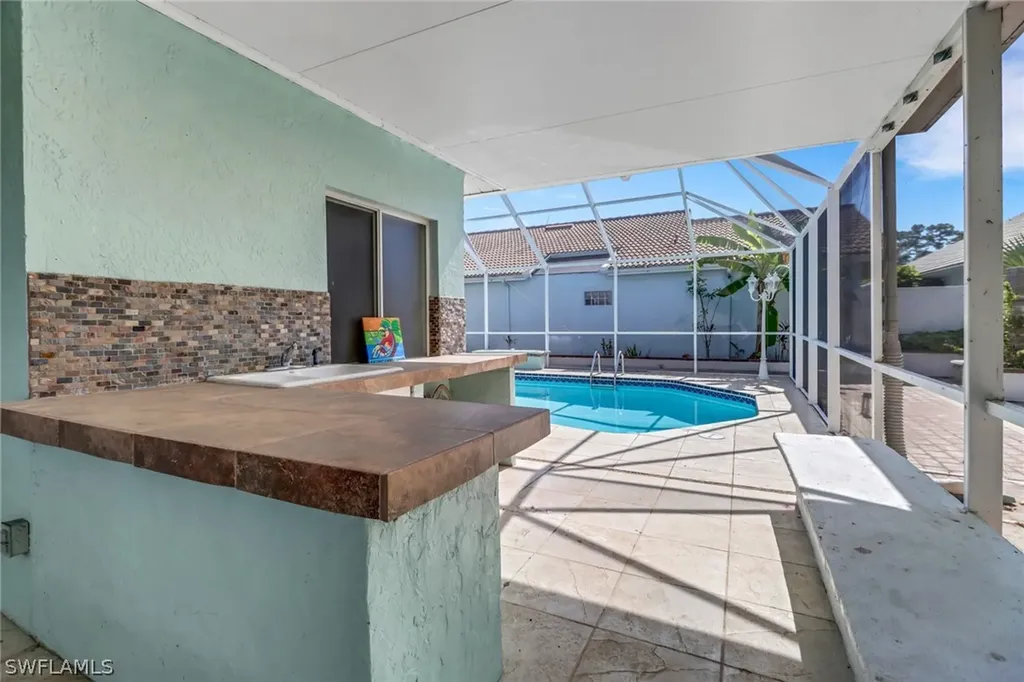 1145 Jardin Drive Naples FL 34104