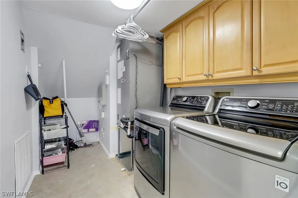 1145 Jardin Drive Naples FL 34104