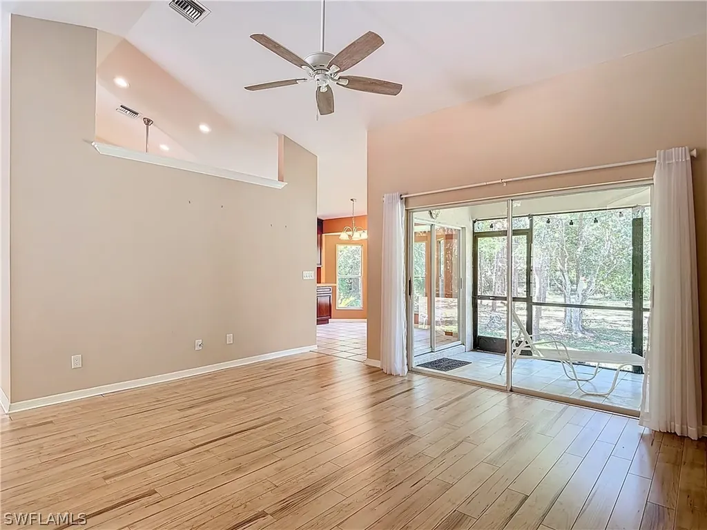 3661 5th Avenue NW Naples FL 34120