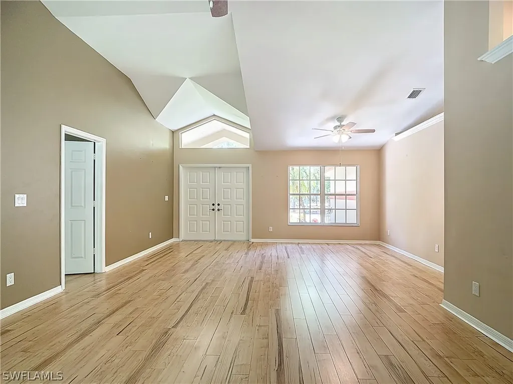 3661 5th Avenue NW Naples FL 34120