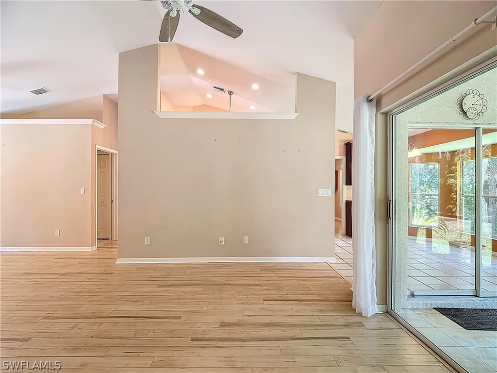 3661 5th Avenue NW Naples FL 34120