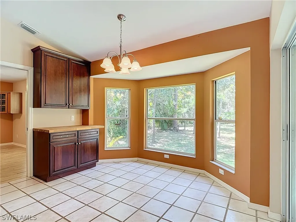 3661 5th Avenue NW Naples FL 34120