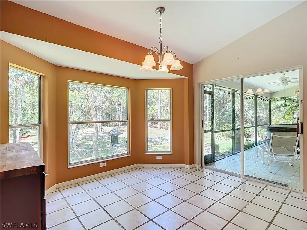 3661 5th Avenue NW Naples FL 34120