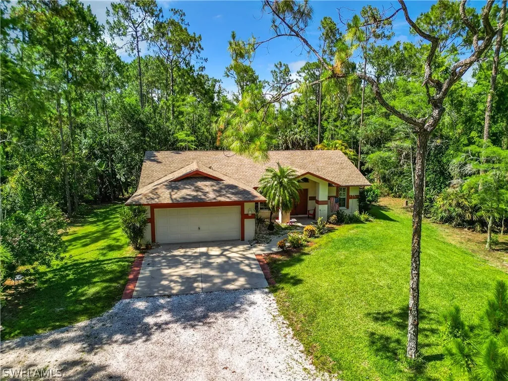 3661 5th Avenue NW Naples FL 34120