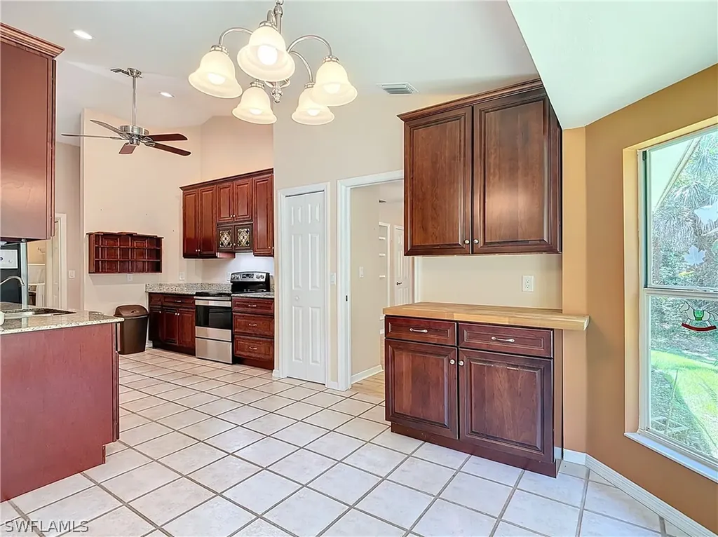 3661 5th Avenue NW Naples FL 34120