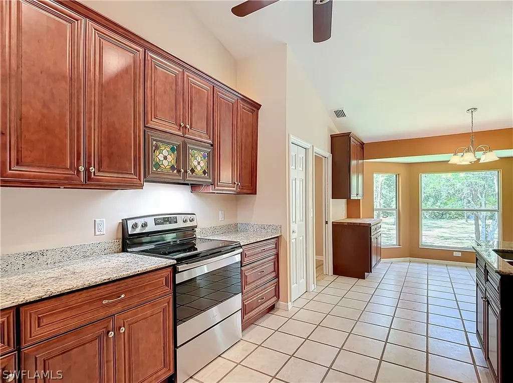 3661 5th Avenue NW Naples FL 34120