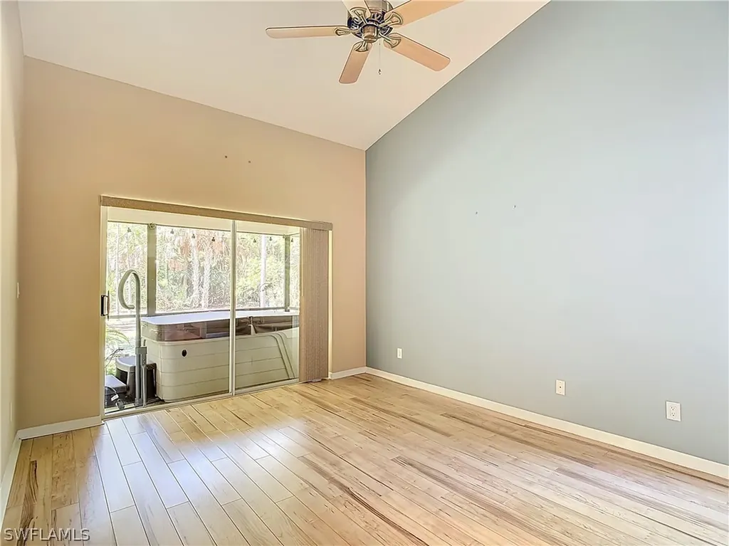 3661 5th Avenue NW Naples FL 34120
