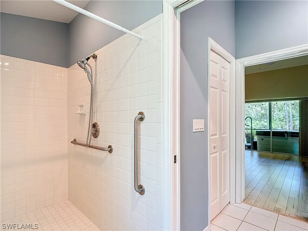 3661 5th Avenue NW Naples FL 34120