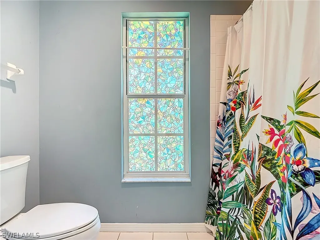 3661 5th Avenue NW Naples FL 34120