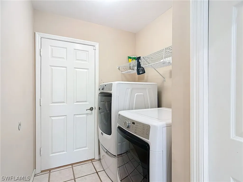 3661 5th Avenue NW Naples FL 34120