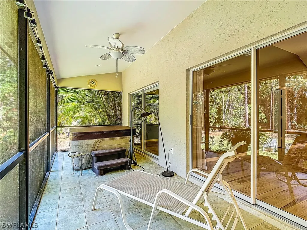 3661 5th Avenue NW Naples FL 34120