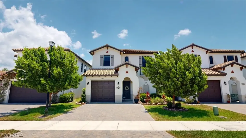 8943 Madrid Circle Naples FL 34104