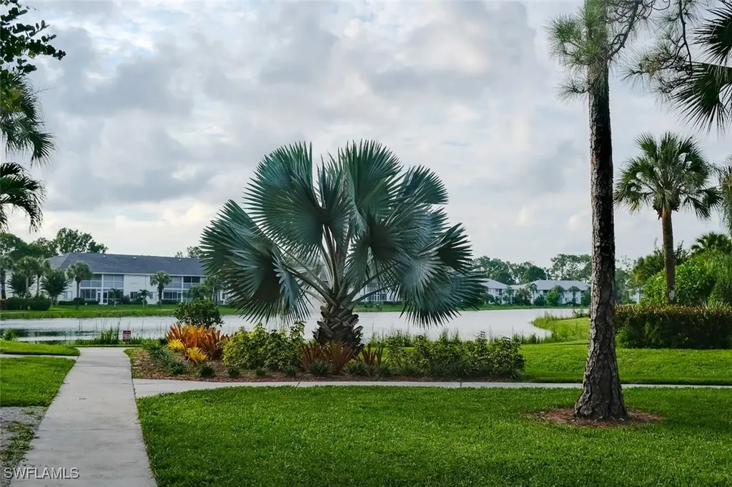 345 Gabriel Circle Naples FL 34104