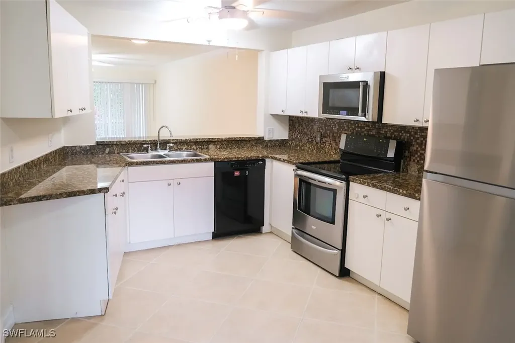 345 Gabriel Circle Naples FL 34104