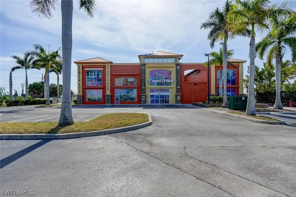 17455 Summerlin Road Fort Myers FL 33908