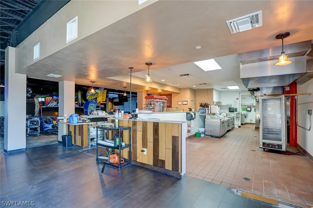 17455 Summerlin Road Fort Myers FL 33908