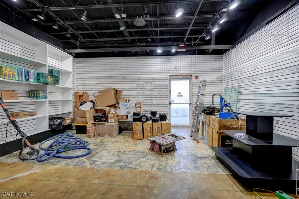 17455 Summerlin Road Fort Myers FL 33908