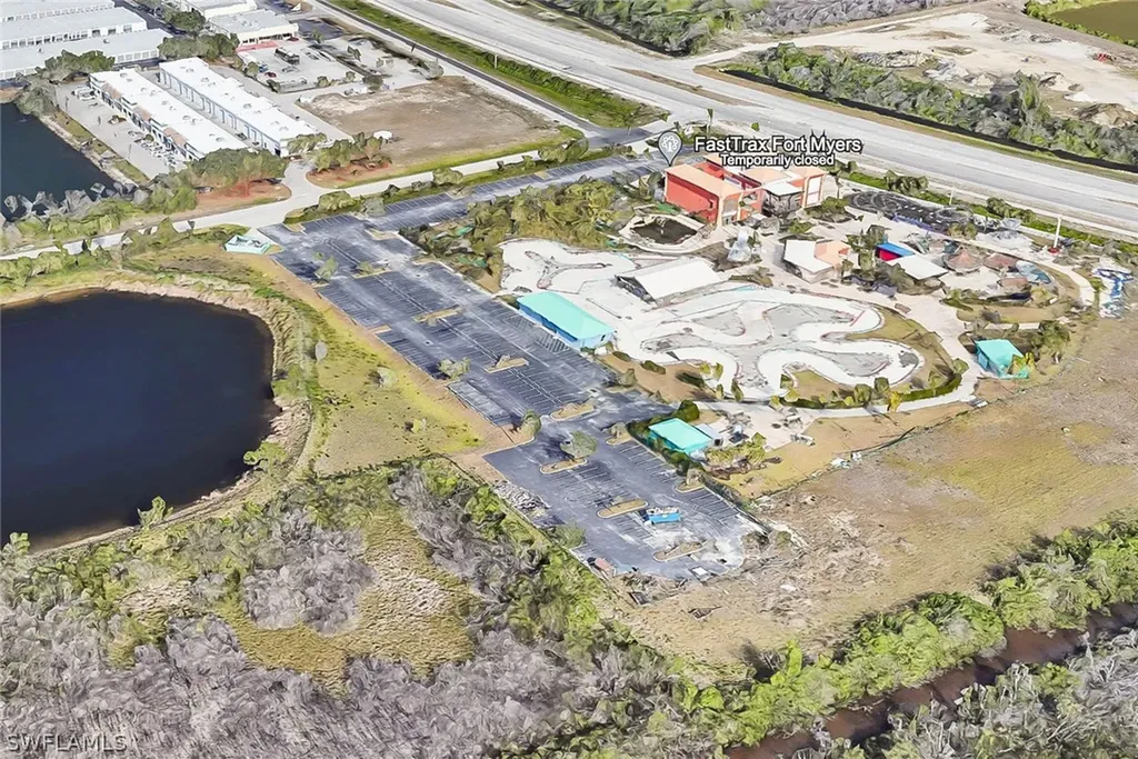 17455 Summerlin Road Fort Myers FL 33908